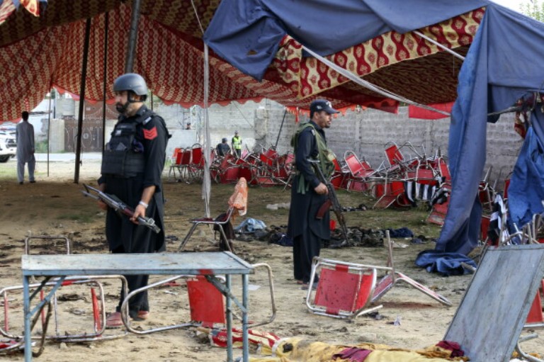 حمله انتحاری در پاکستان ۱۴ کشته و ۲۴ زخمی برجای گذاشت 