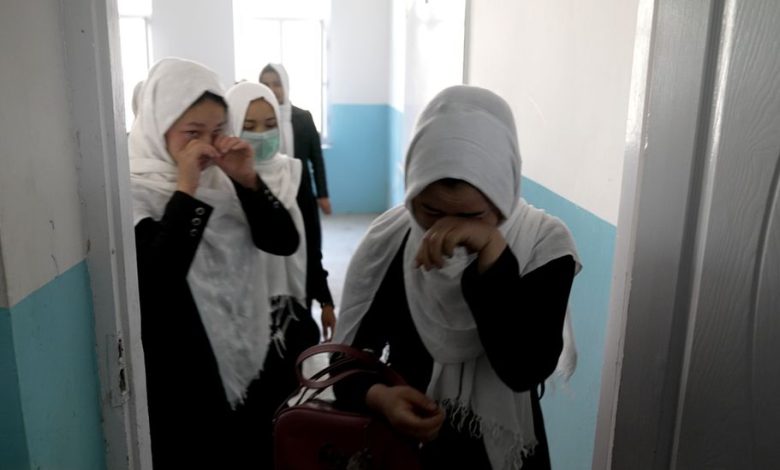 روز جهانی دختر؛ دختران افغانستان از آموزش محروم‌اند