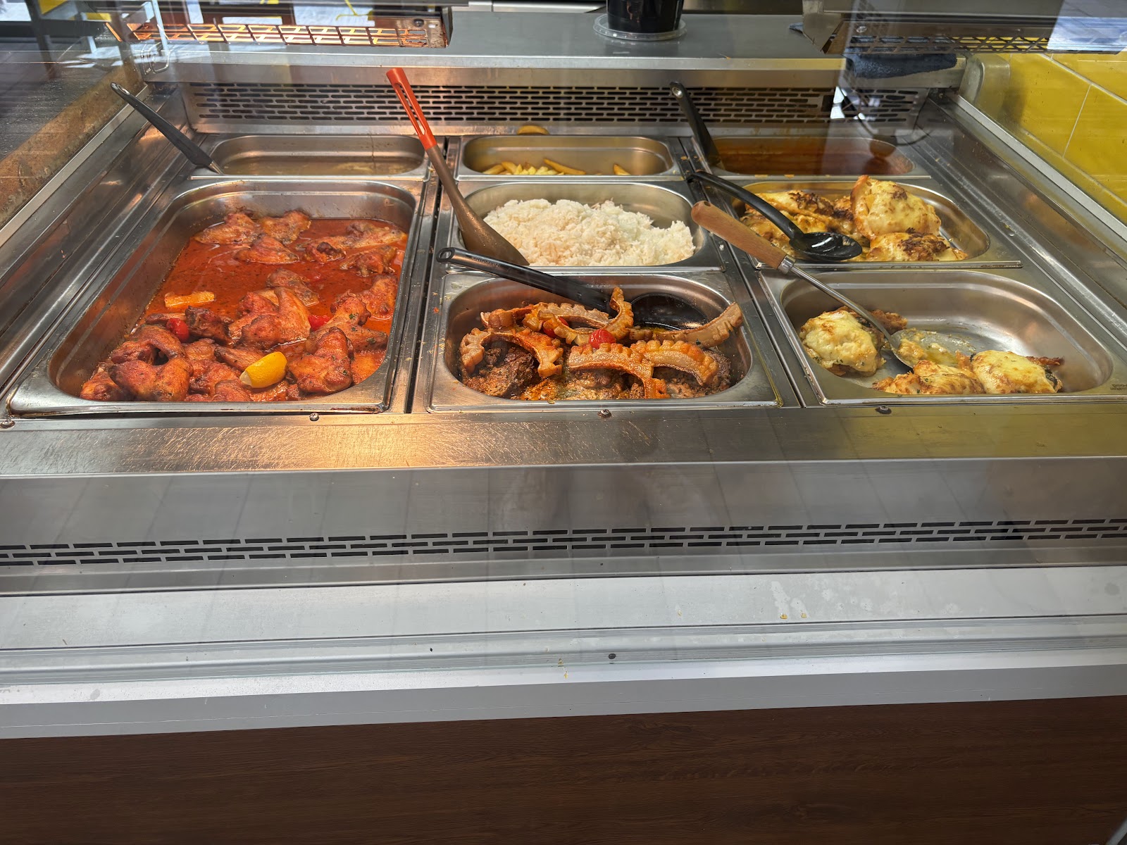 Mór's Eatery 5