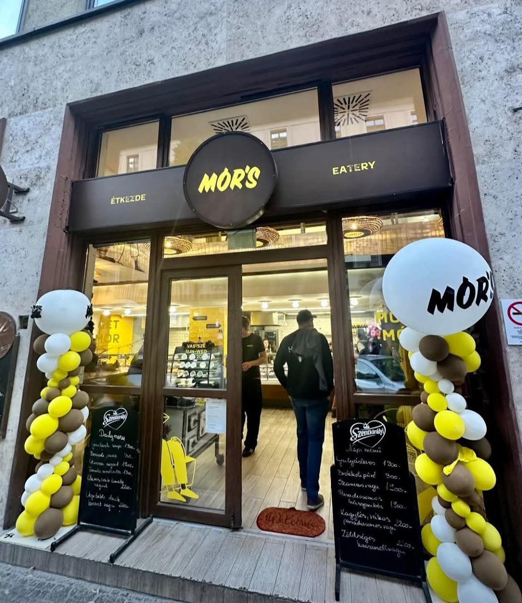 Mór's Eatery 2