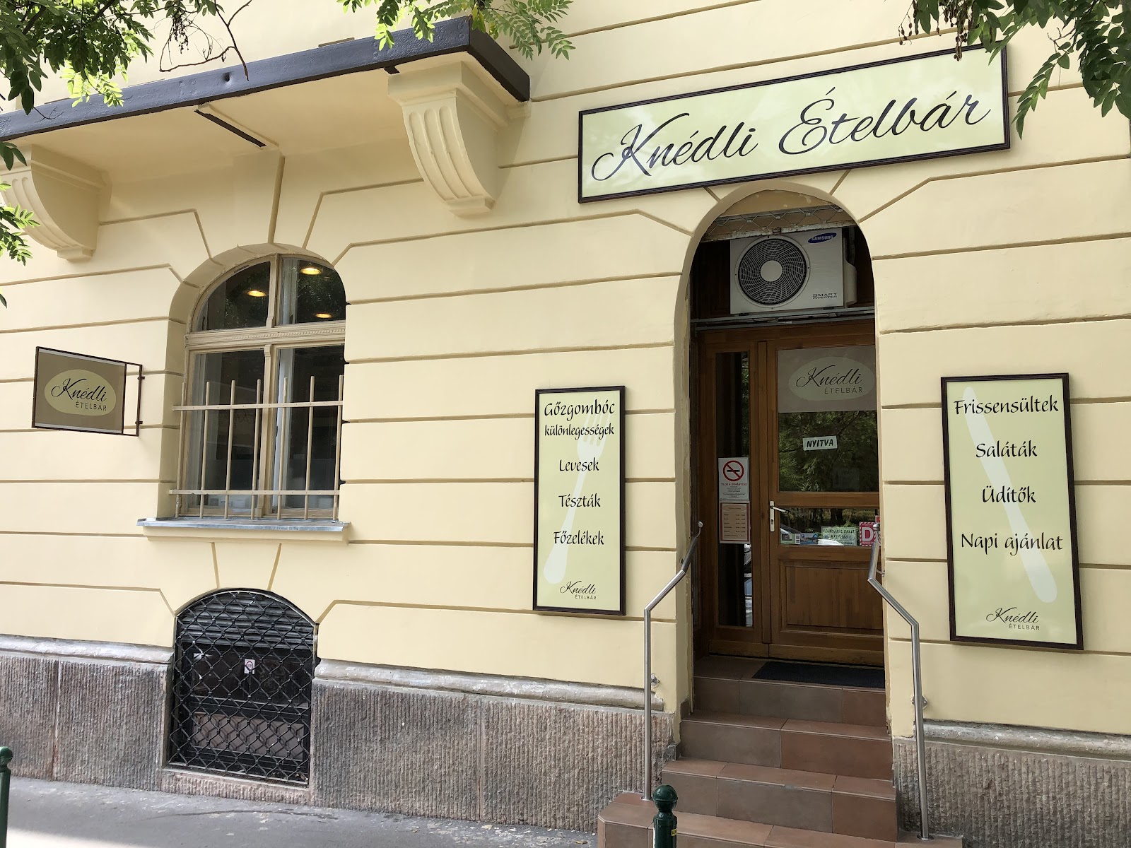 Knédli Ételbár 1