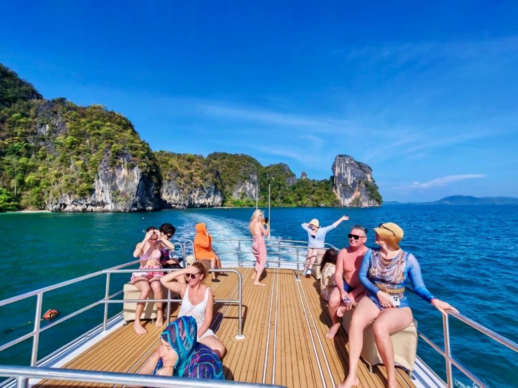 Krabi PRO Early Bird Catamaran
