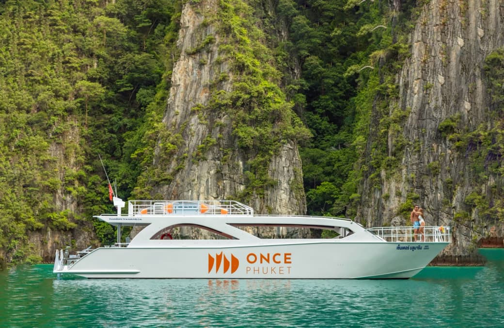 Phi Phi 5 Islands Luxury Speed Catamaran (Bamboo – Khai – Maiton – Maya Bay)