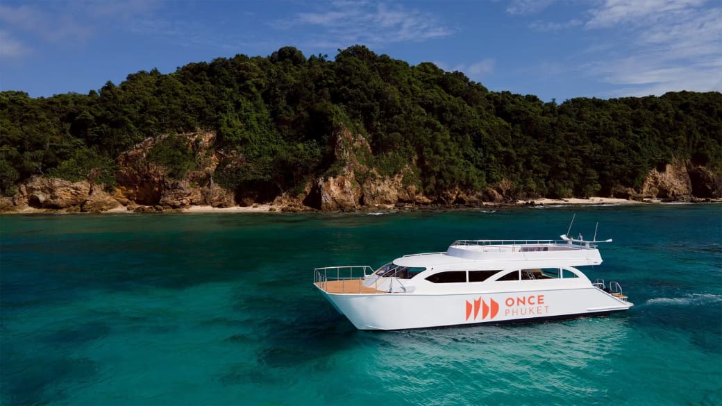 Phi Phi 5 Islands Luxury Speed Catamaran (Bamboo – Khai – Maiton – Maya Bay)