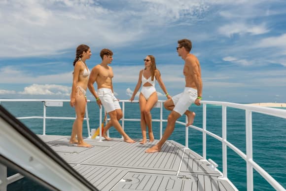 Phi Phi 5 Islands Luxury Speed Catamaran (Bamboo – Khai – Maiton – Maya Bay)
