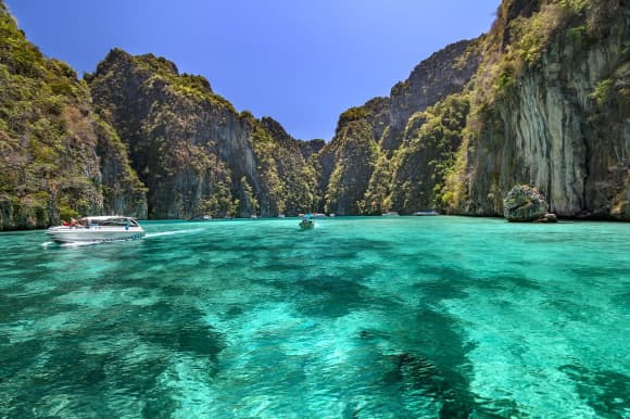 Phi Phi + Bamboo + Khai & Maiton 1 Day