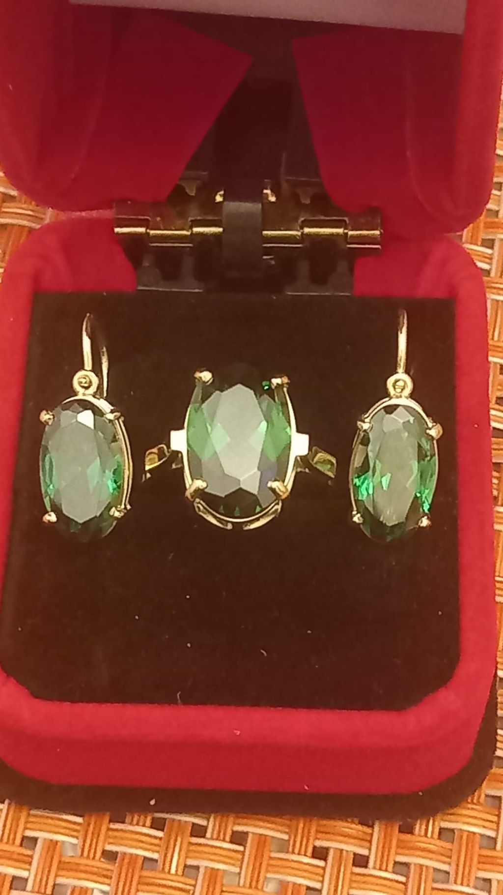 1731668871346-asbijoux-Garnitura-din-aur-si-turmalina-2