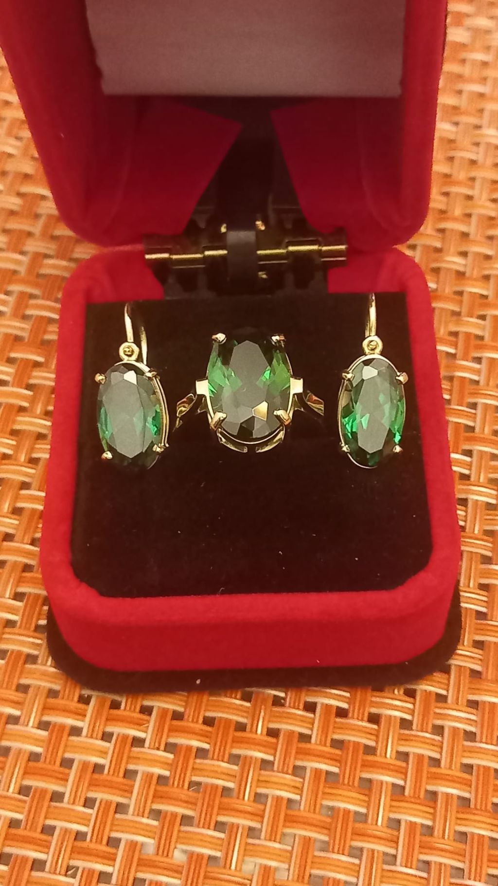1731668872153-asbijoux-Garnitura-din-aur-si-turmalina-3