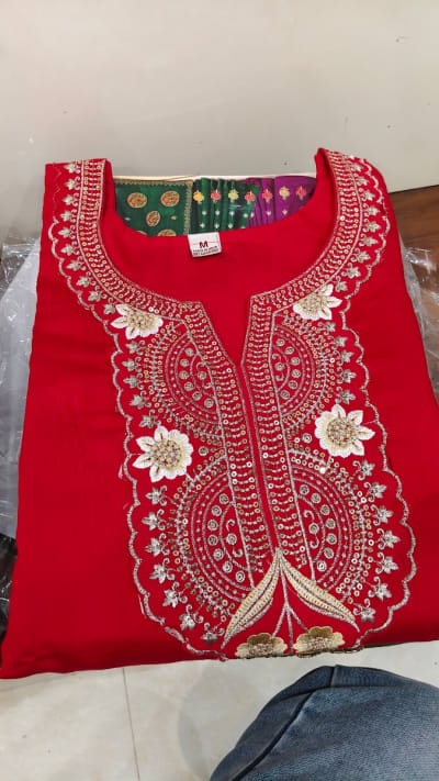 3 pis silk party wear sut 