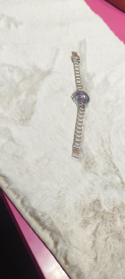Woman citizen quartz watch 