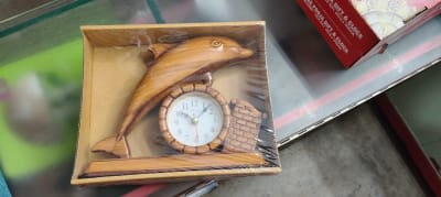 Pen stand fish clock 