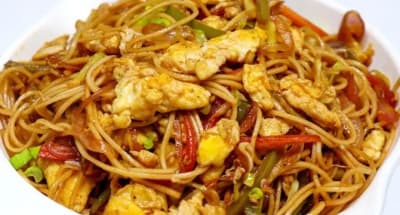 Single Egg Chowmin - Half Plate