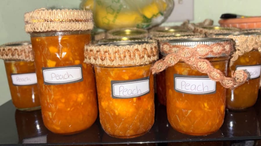 Peach preserves product photo