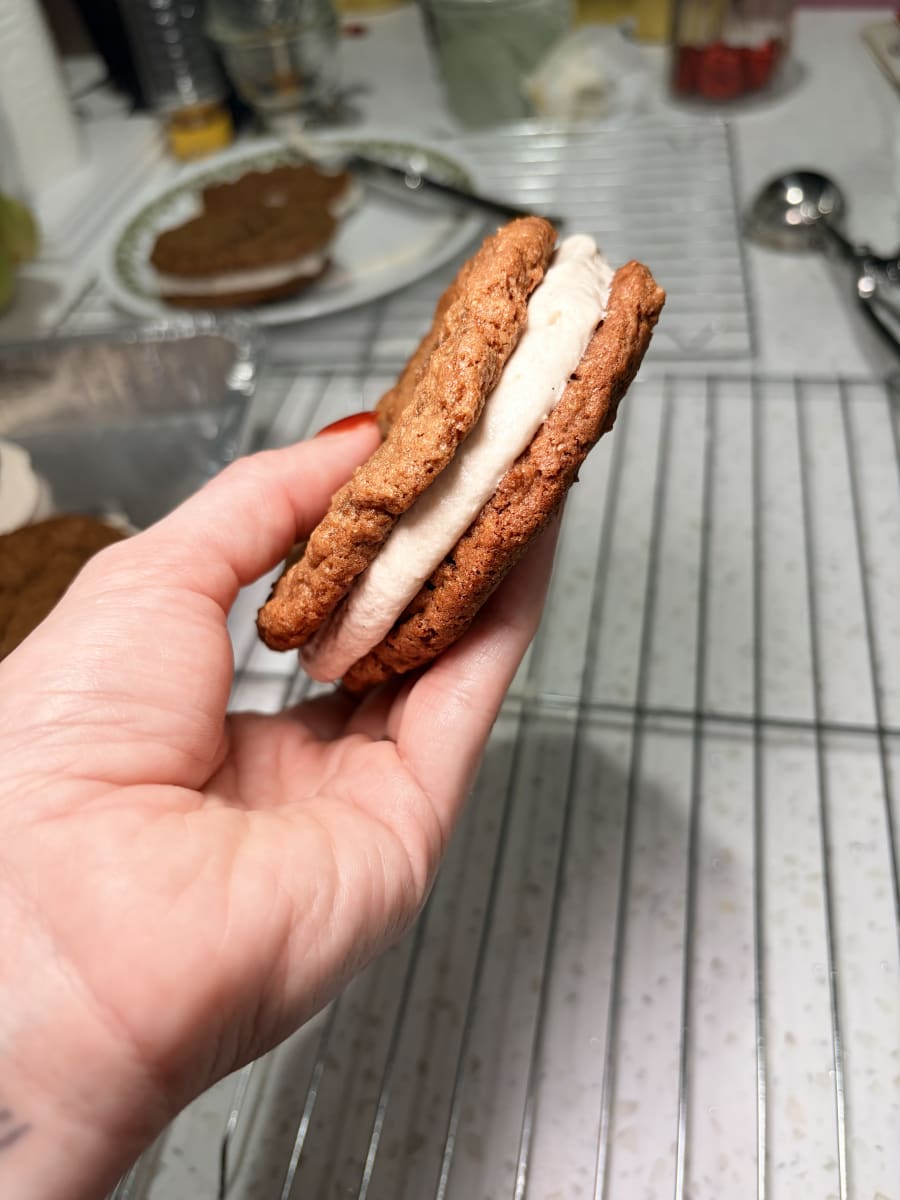 6 Pack- Oatmeal Cream Pies product photo