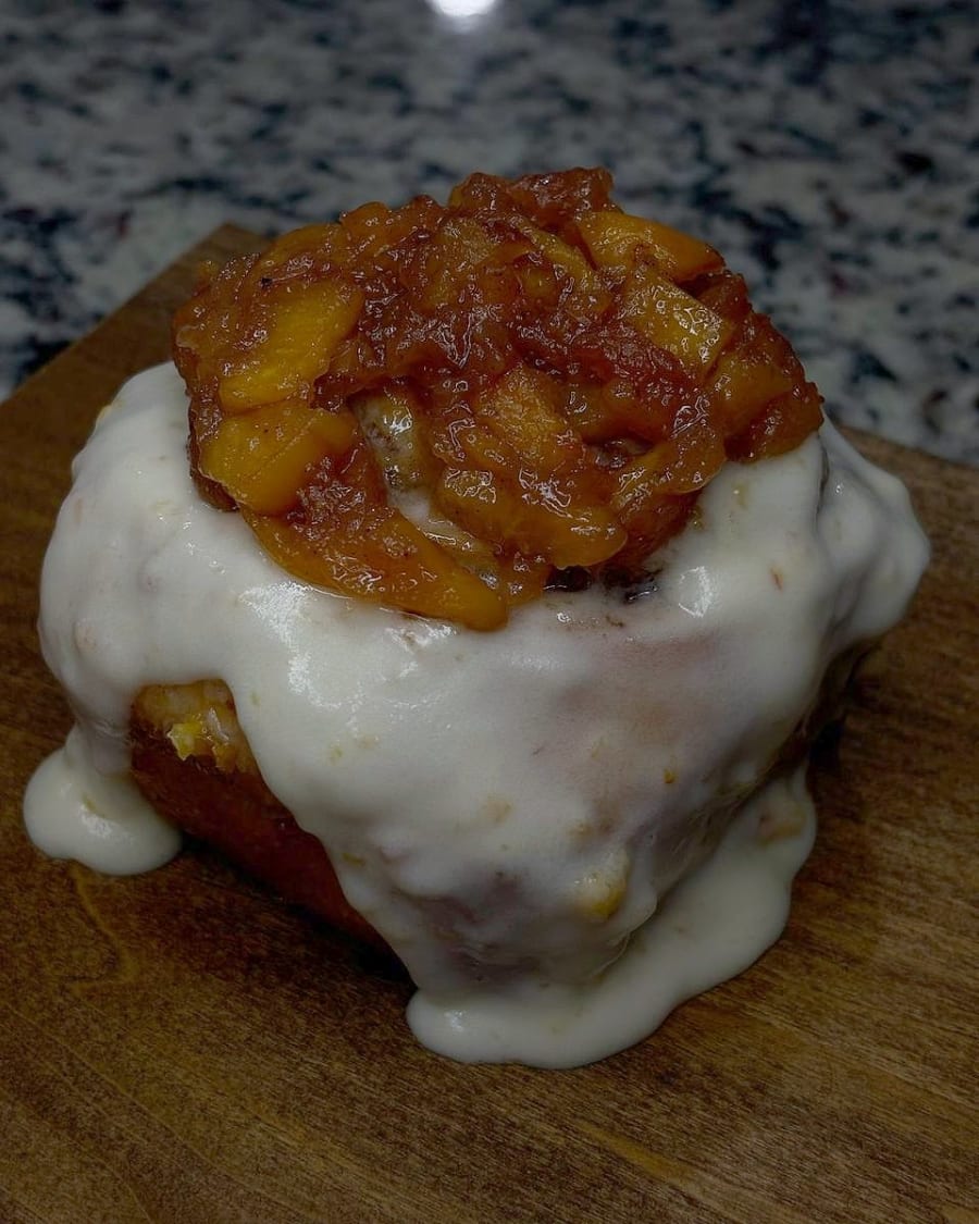 Peach Cobbler Cinnamon Roll product photo