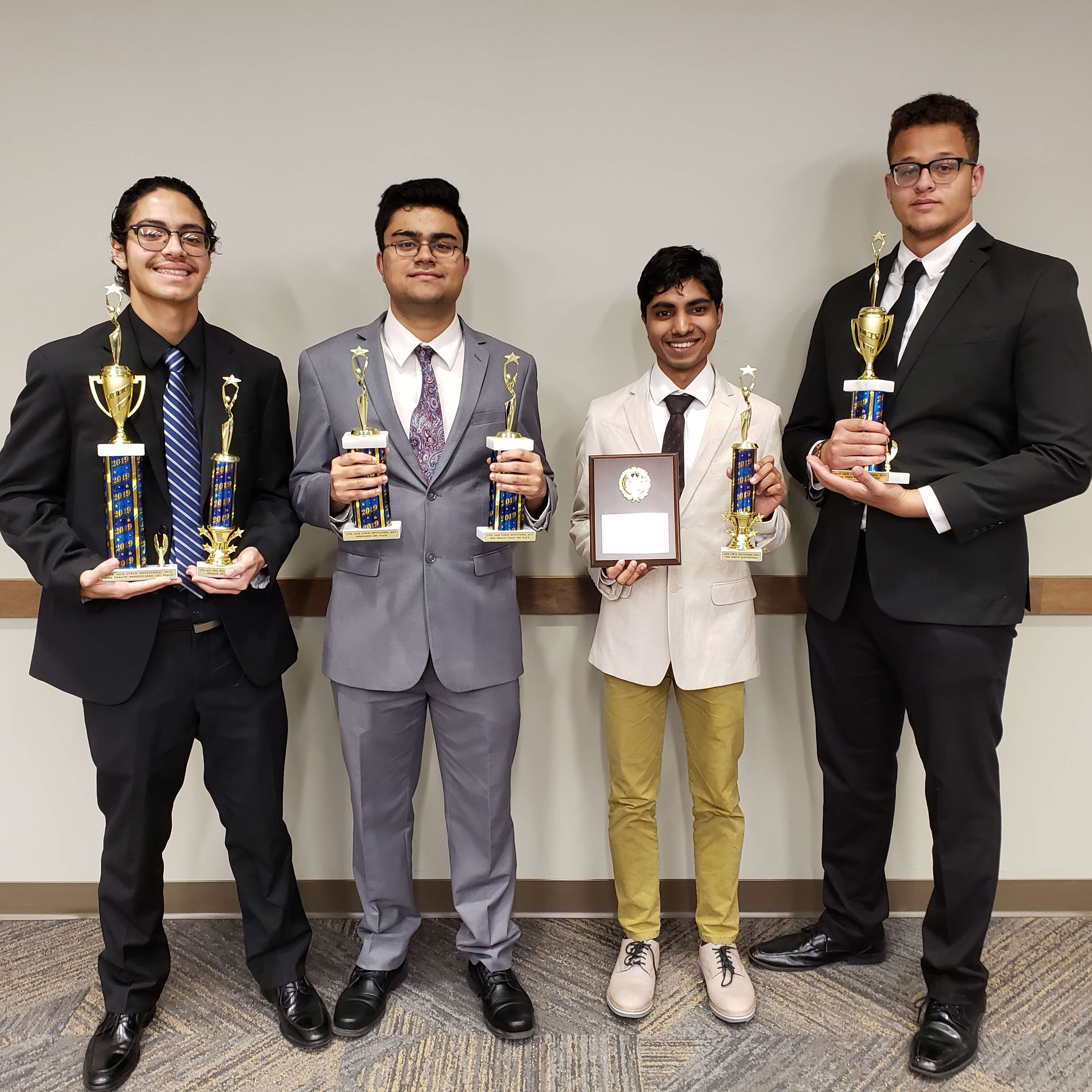 Volunteer Judges for College Speech & Debate Tournaments