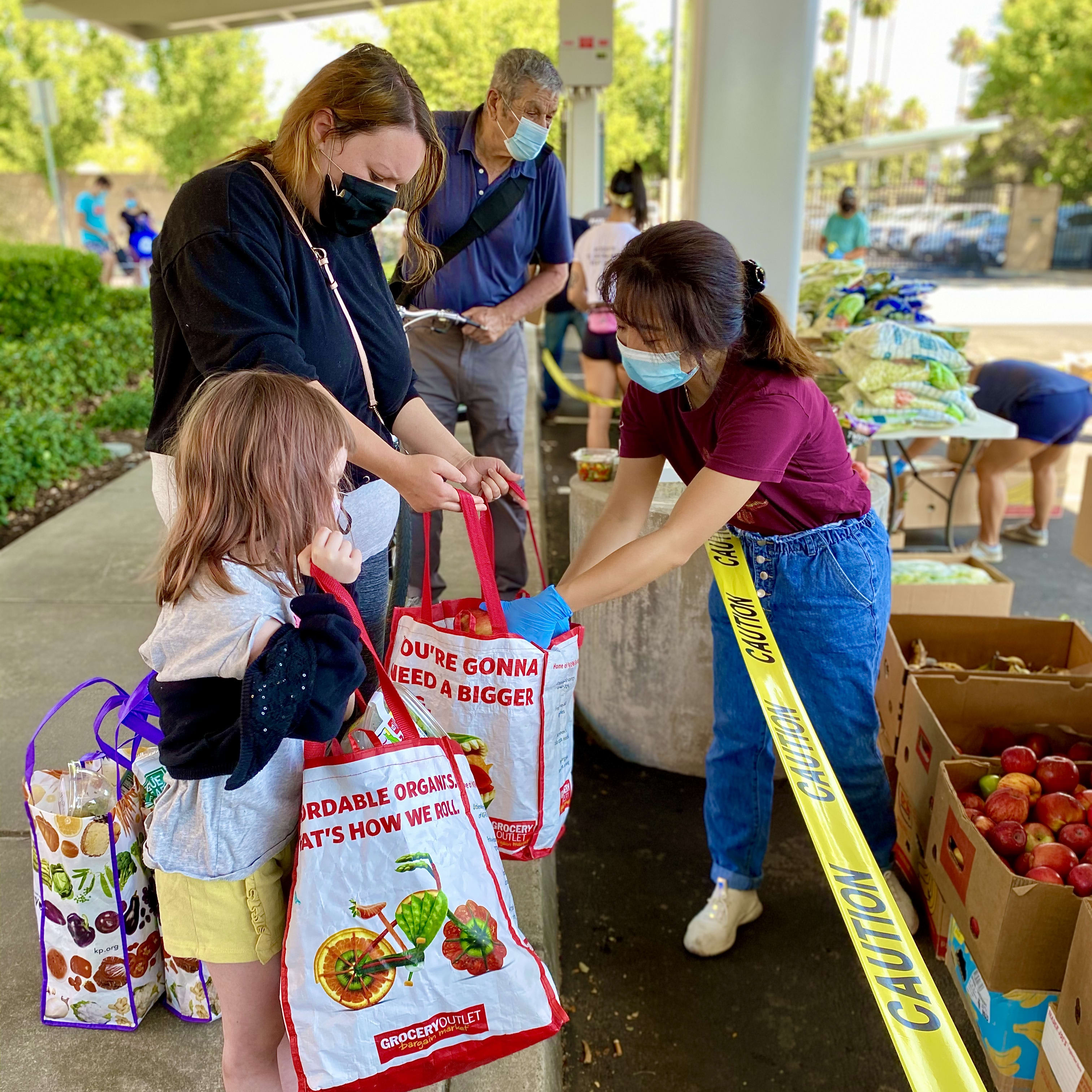 Help Give Away FREE FOOD in West Sacramento! West Sacramento, CA