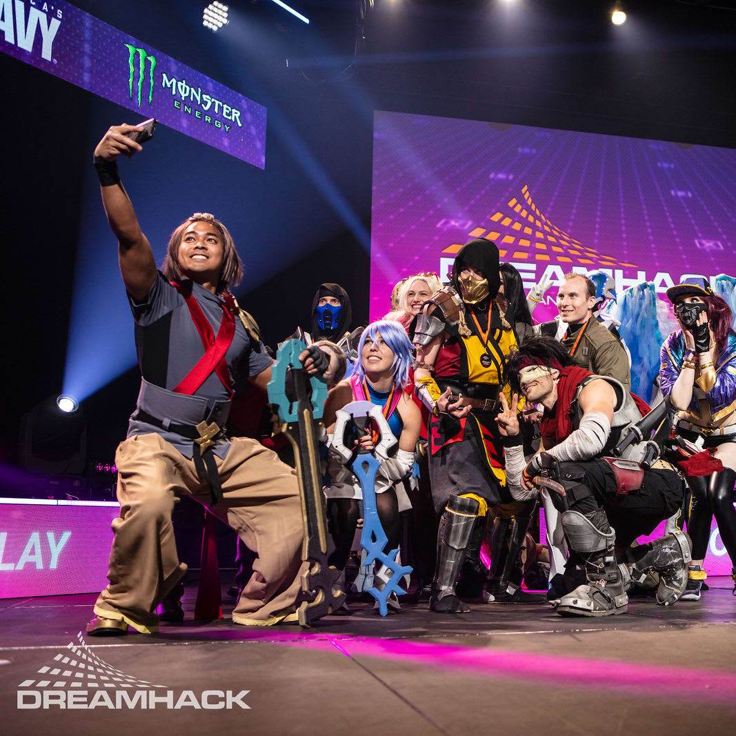 Energetic Volunteers Needed for DreamHack San Diego Gaming Convention