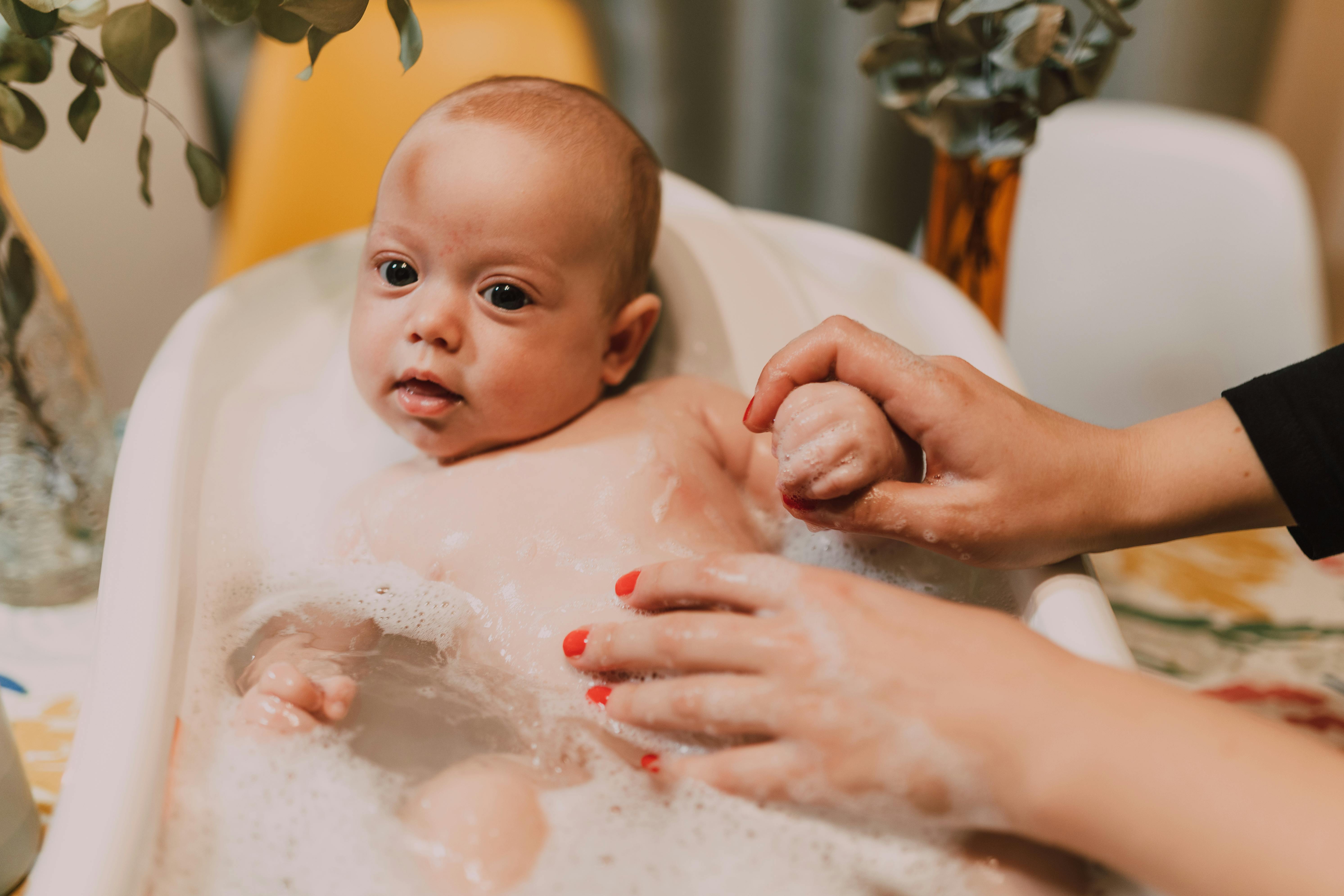 How to Moisturise a Newborn Without Overdoing It