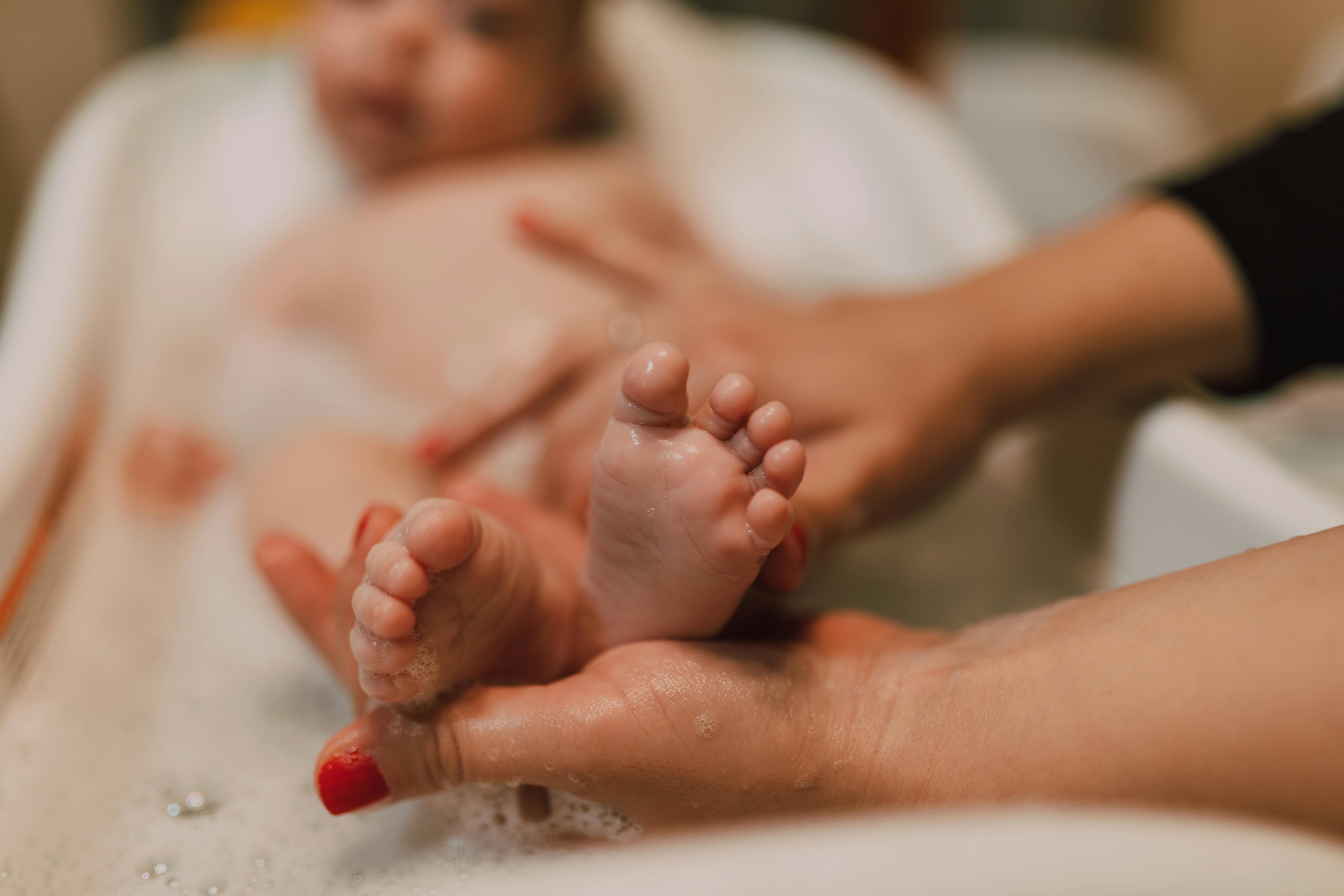 How to Moisturise a Newborn Without Overdoing It