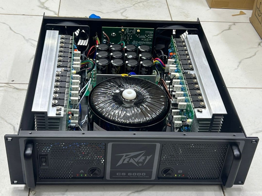 Peavey CS6000 Power Amplifier - Professional PA System Amplifier - City Sounds Nairobi