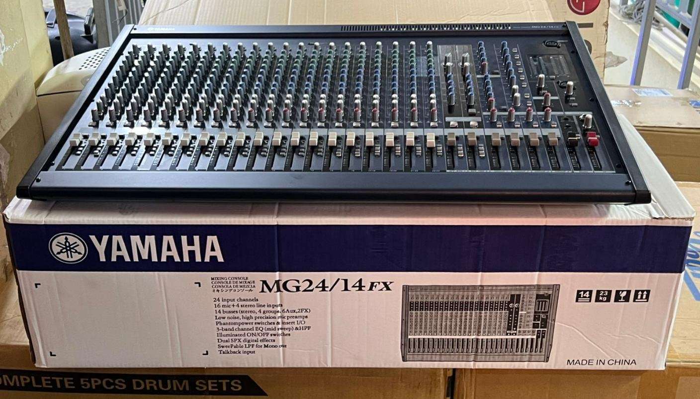 Yamaha MG24/14FX Professional 24-Channel Mixing Console - City Sounds Nairobi