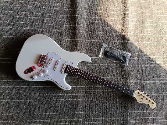 Fender Stratocaster Polar White Maple - Professional Grade - City Sounds Nairobi