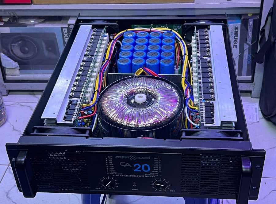Crest Audio CA20 Professional Power Amplifier - Live Sound Ready - City Sounds Nairobi