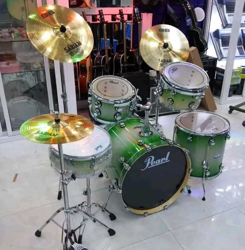 Pearl Masters Custom 5pc Maple Drum Kit Lime Sparkle - City Sounds Nairobi