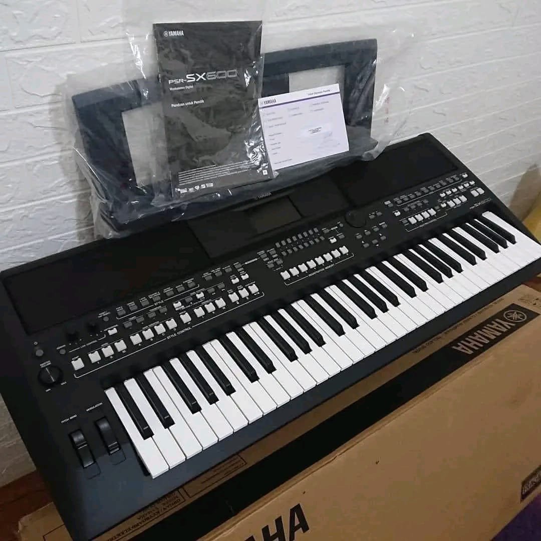 Yamaha PSR-SX600 61-Key Arranger Keyboard - Live Performance Ready - City Sounds Nairobi