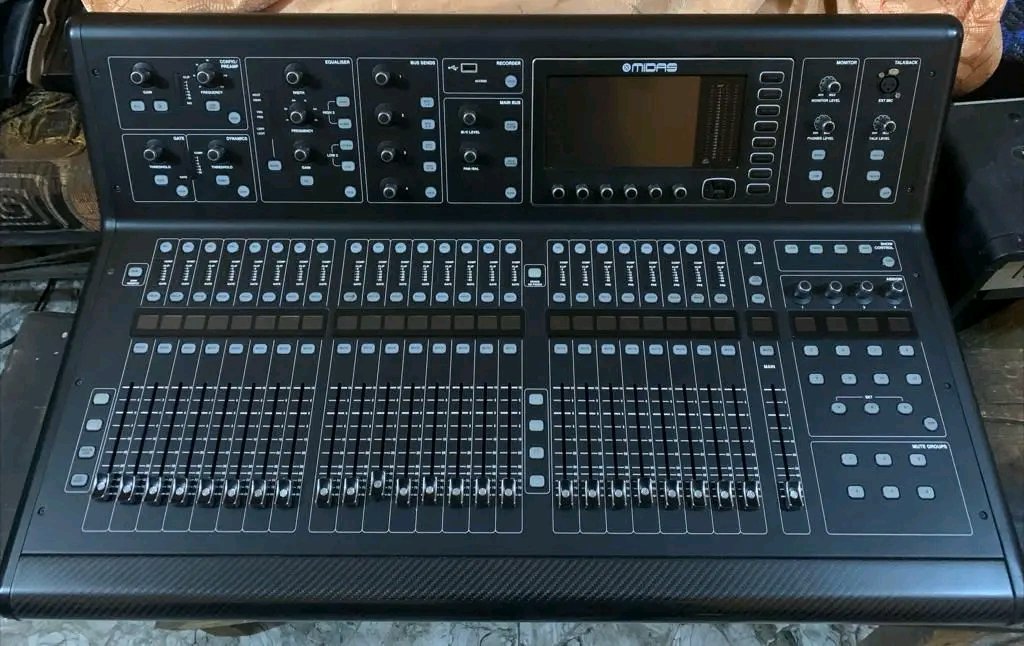 Midas M32 LIVE 40-Channel Professional Digital Mixer - City Sounds Nairobi