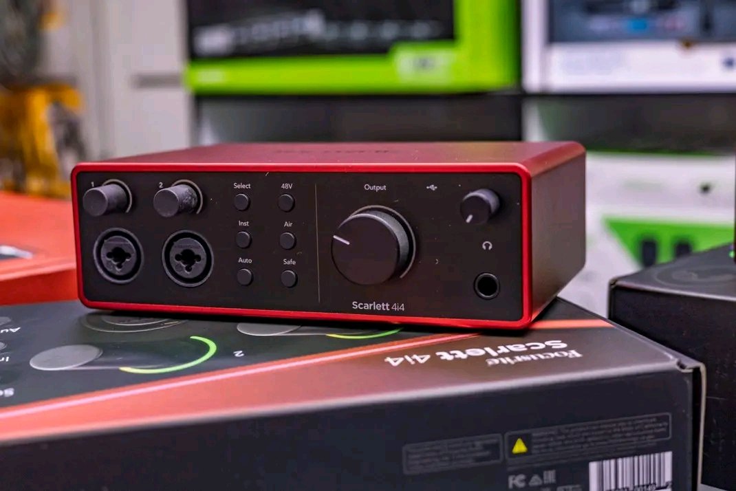 Focusrite Scarlett 4i4 4th Gen USB-C Studio Interface - City Sounds Nairobi