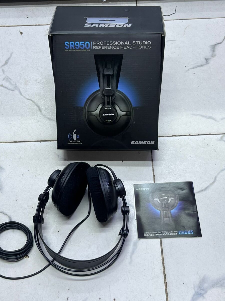 Samson SR950 Studio Reference Headphones for Precise Audio Production - City Sounds Nairobi