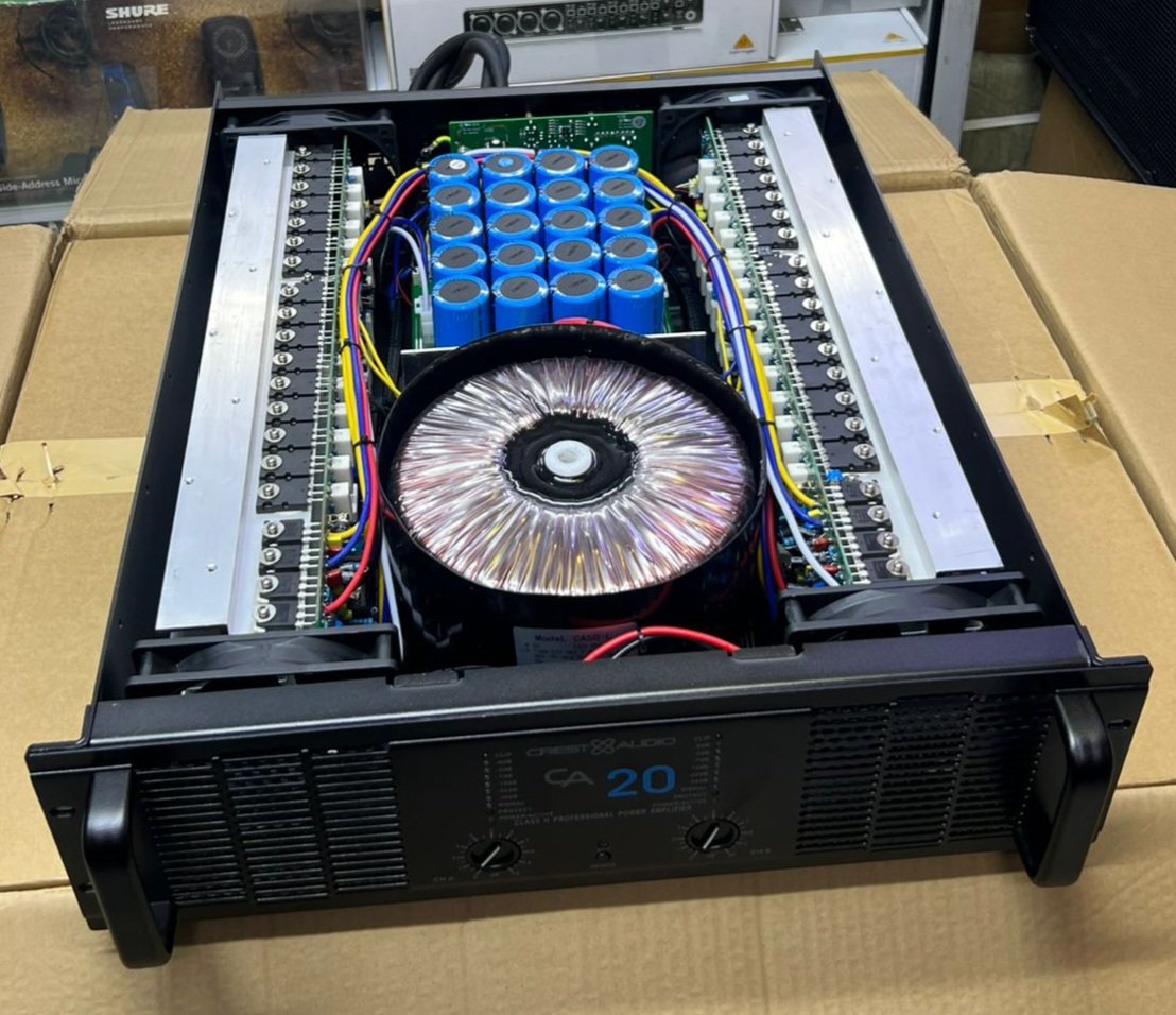Crest Audio CA20 Professional Stage Power Amplifier - 136V High-Output PA - City Sounds Nairobi