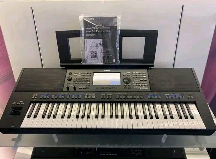 Yamaha PSR-SX700 61-Key Arranger Workstation Keyboard - City Sounds Nairobi