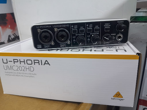 Behringer UMC202HD Audio Interface - City Sounds Nairobi