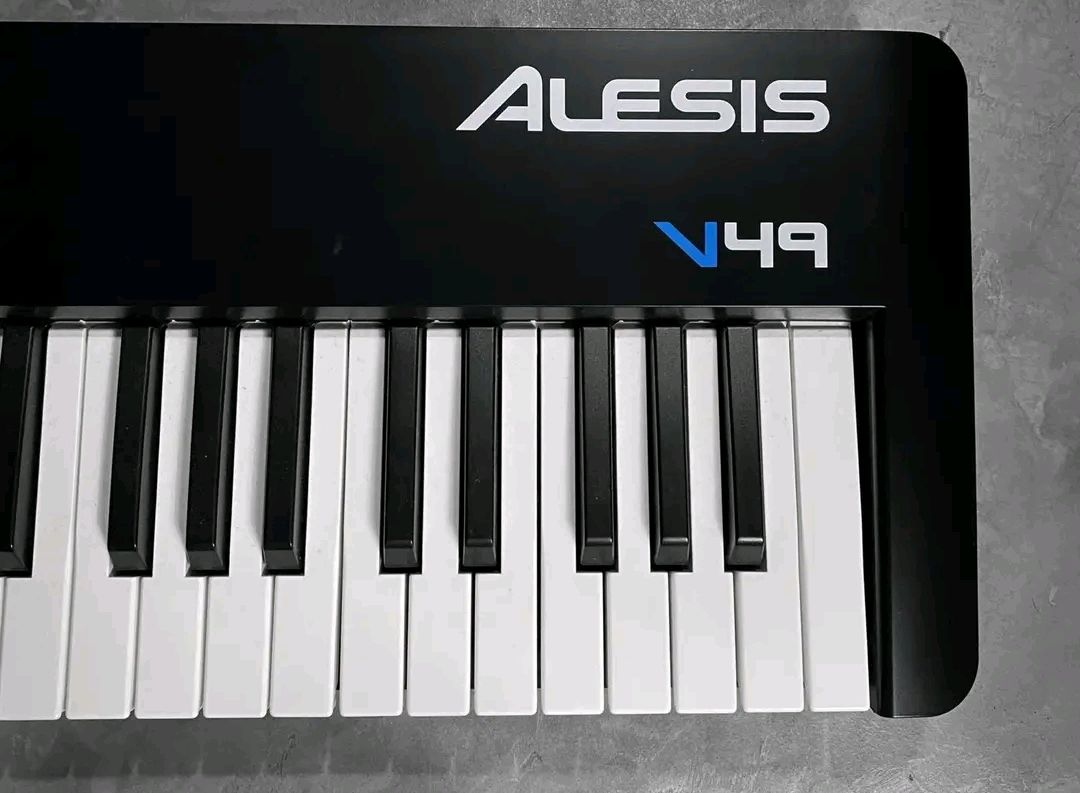 Alesis V49 MKII 49-Key USB MIDI Keyboard - Professional Music Production - photo 2 - City Sounds Nairobi