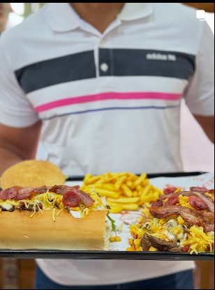 [Imagen de Pepito de Pollo y Carne]