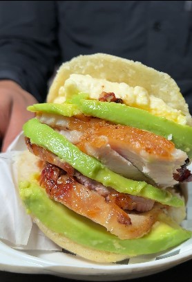 [Imagen de Cochino Frito Crujiente]