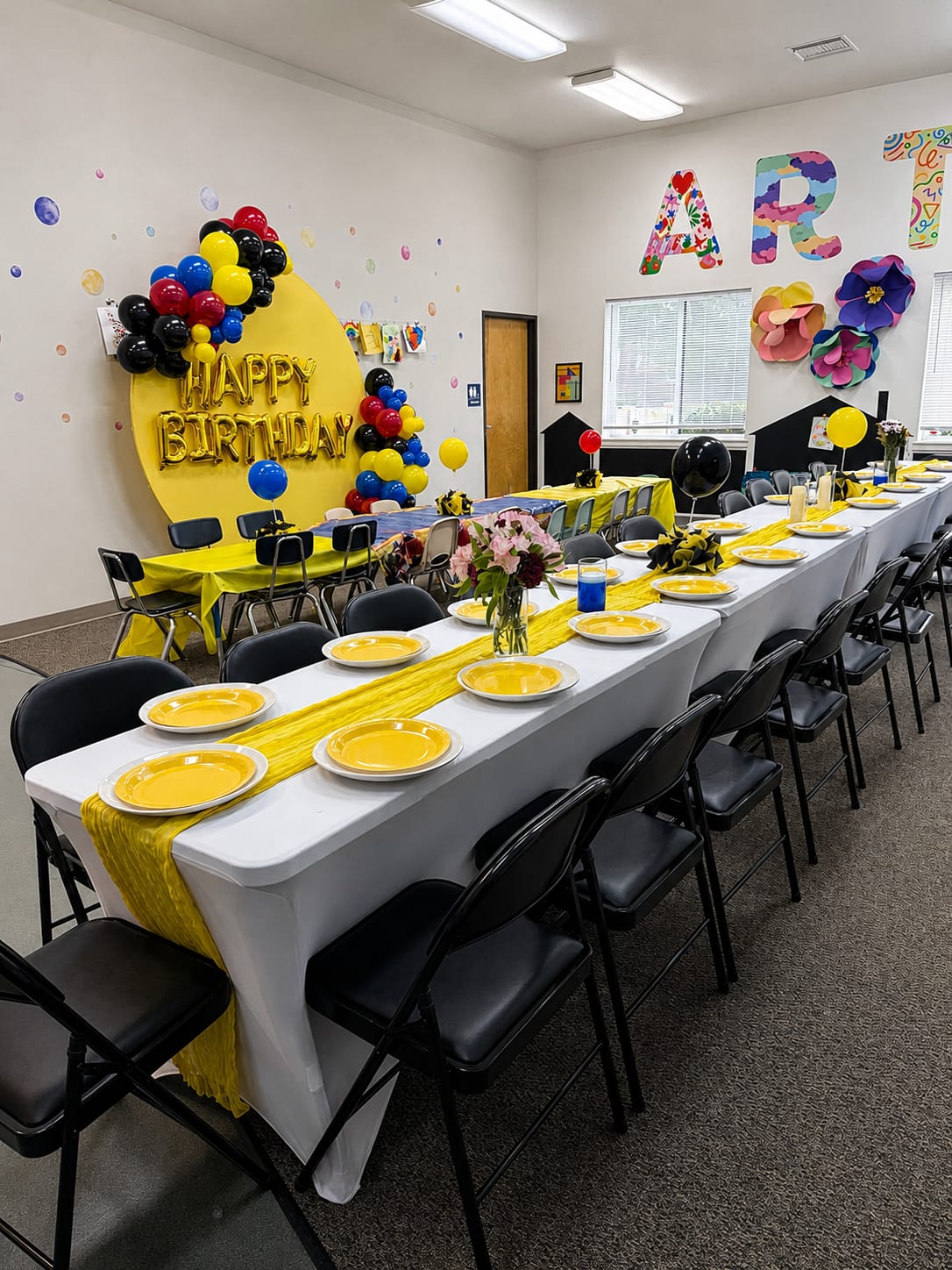 Party table setup