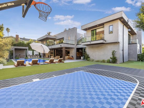 4246 Levitt Ln, Sherman Oaks, CA 91403 - Image 1