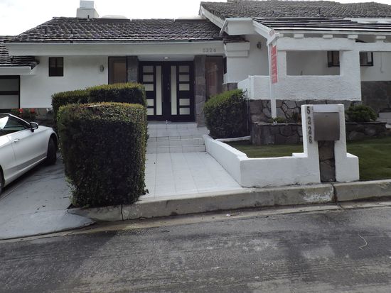 5226 Medina Rd, Woodland Hills, CA 91364 - Image 1