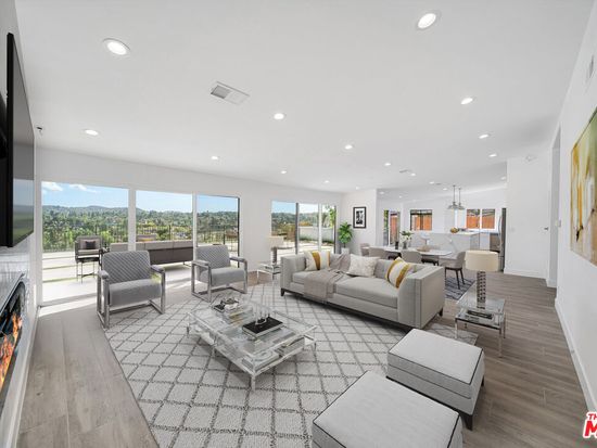 23500 Aetna St, Woodland Hills, CA 91367 - Image 1