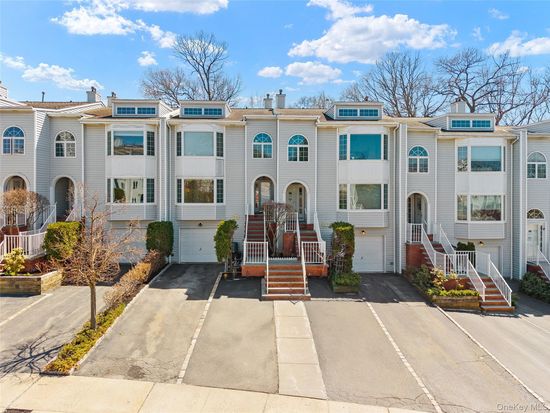 240-46 Oak Park Drive #37a, Little Neck, NY 11362 - Image 1