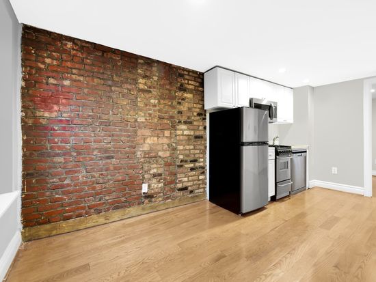 98 Christopher St APT 12A, New York, NY 10014 - Image 1