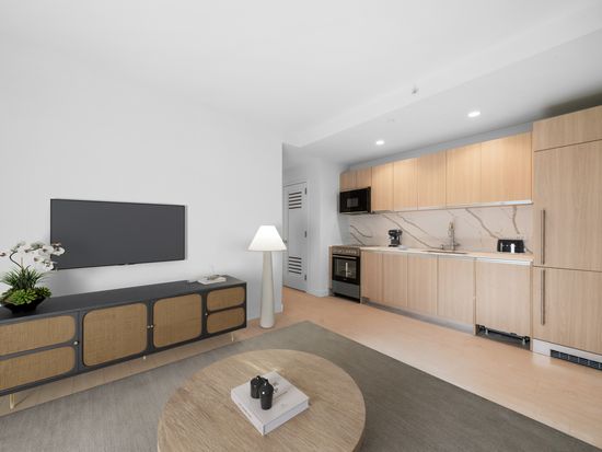 17 Battery Pl #1743, New York, NY 10004 - Image 1