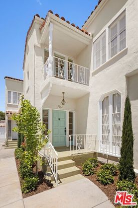 2011 N Beachwood Dr, Los Angeles, CA 90068 - Image 1