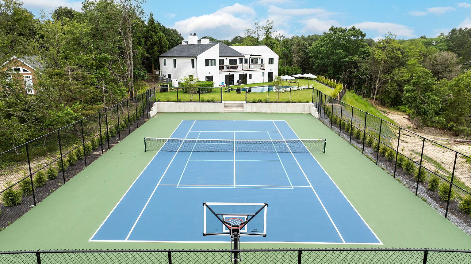 51 Blackwatch Ct, Southampton, NY 11968 - Image 1