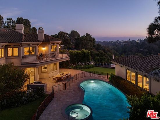 13731 Romany Dr, Pacific Palisades, CA 90272 - Image 1