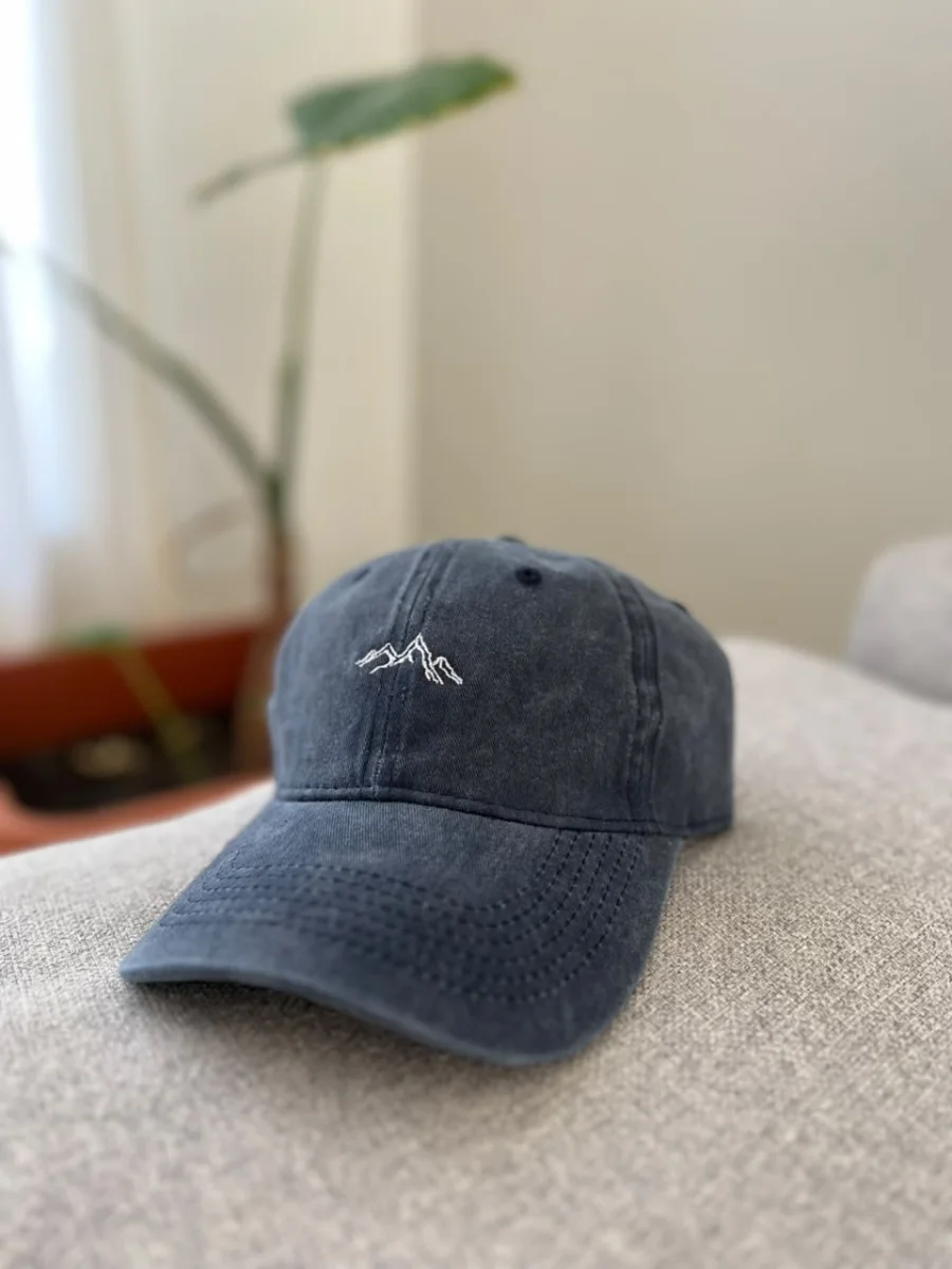 Montaña vintage azul
